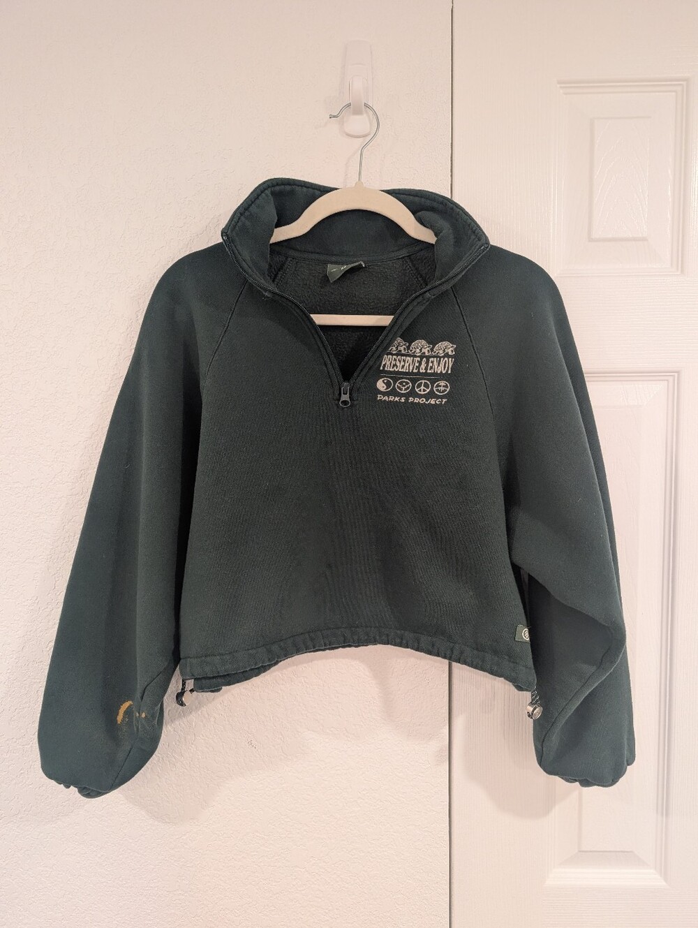 Parks Project Preserve & Enjoy Quarter Zip Cropped Fleece Pullover XS Green